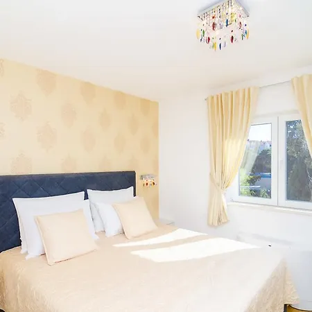 Magellan Deluxe One Apartament *