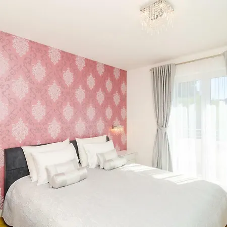 Magellan Deluxe One Dubrovnik