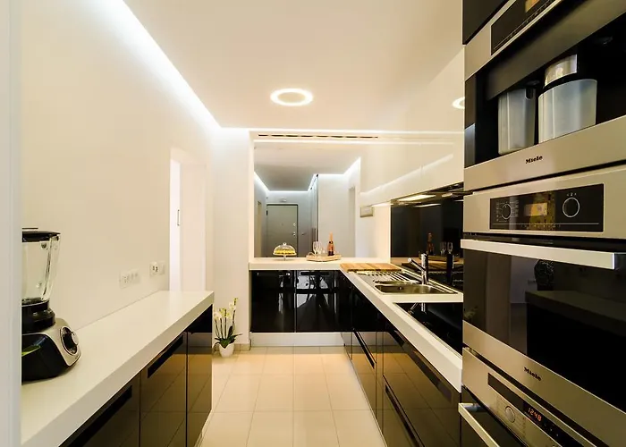 Magellan Deluxe One *