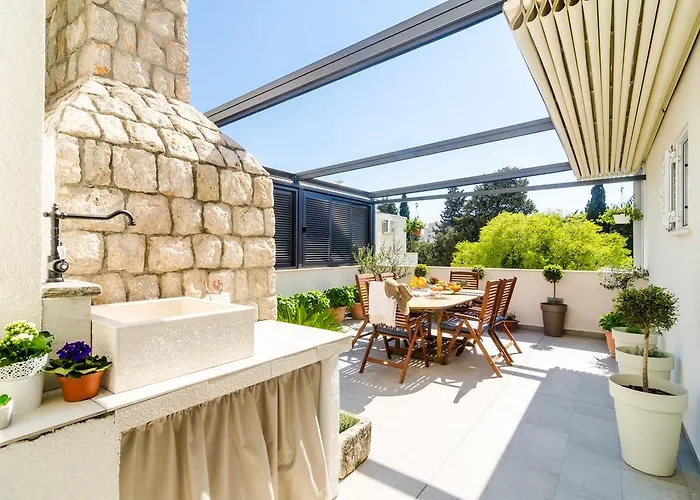 Magellan Deluxe One Дубровник