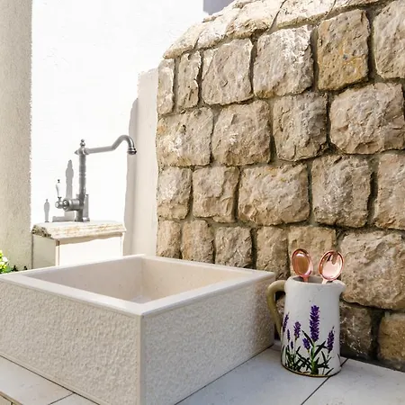 Magellan Deluxe One *