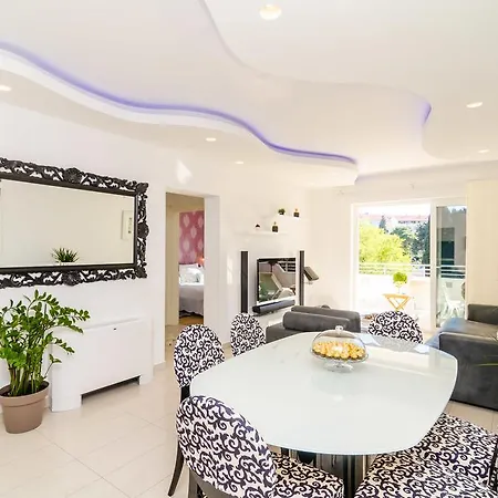 Magellan Deluxe One דוברובניק