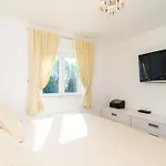 Magellan Deluxe One *